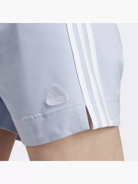 Adidas Essentials Slim 3-Streifen Shorts – Bild 2